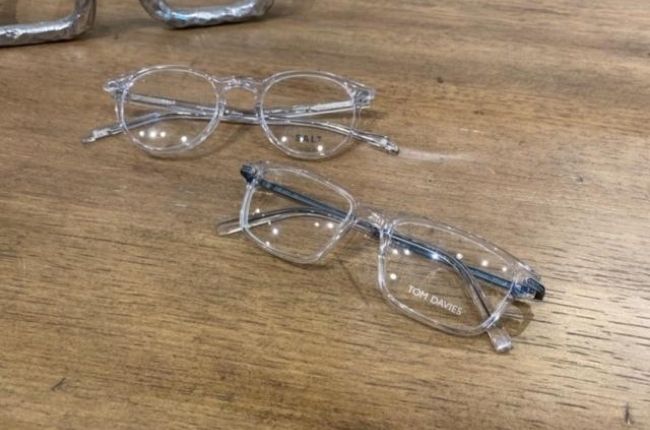 Eyewear trends are constantly changing and we love staying in style and trying out the newest frames, here's the latest on eyewear trends for 2020.